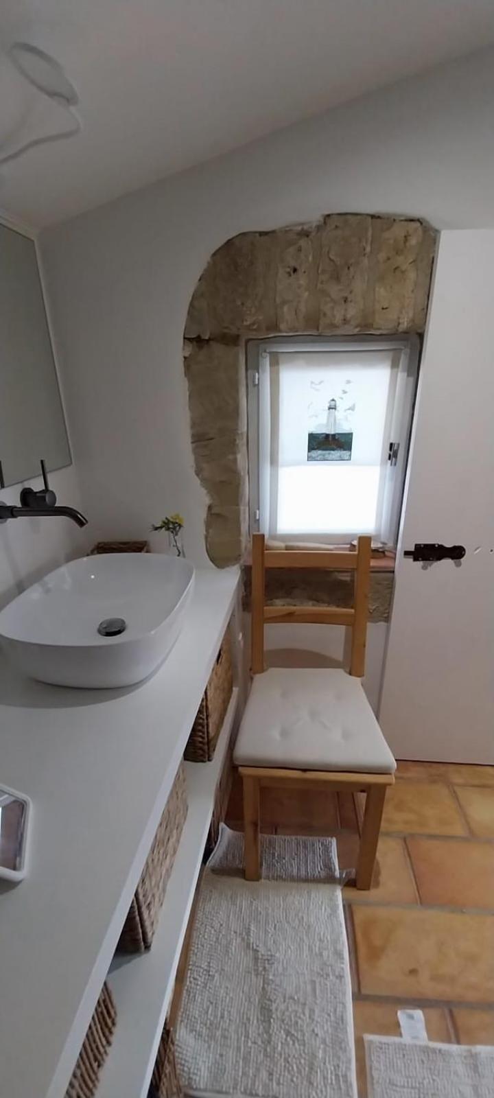 De Brel, La Maisonnette Arpaillargues-et-Aureillac
